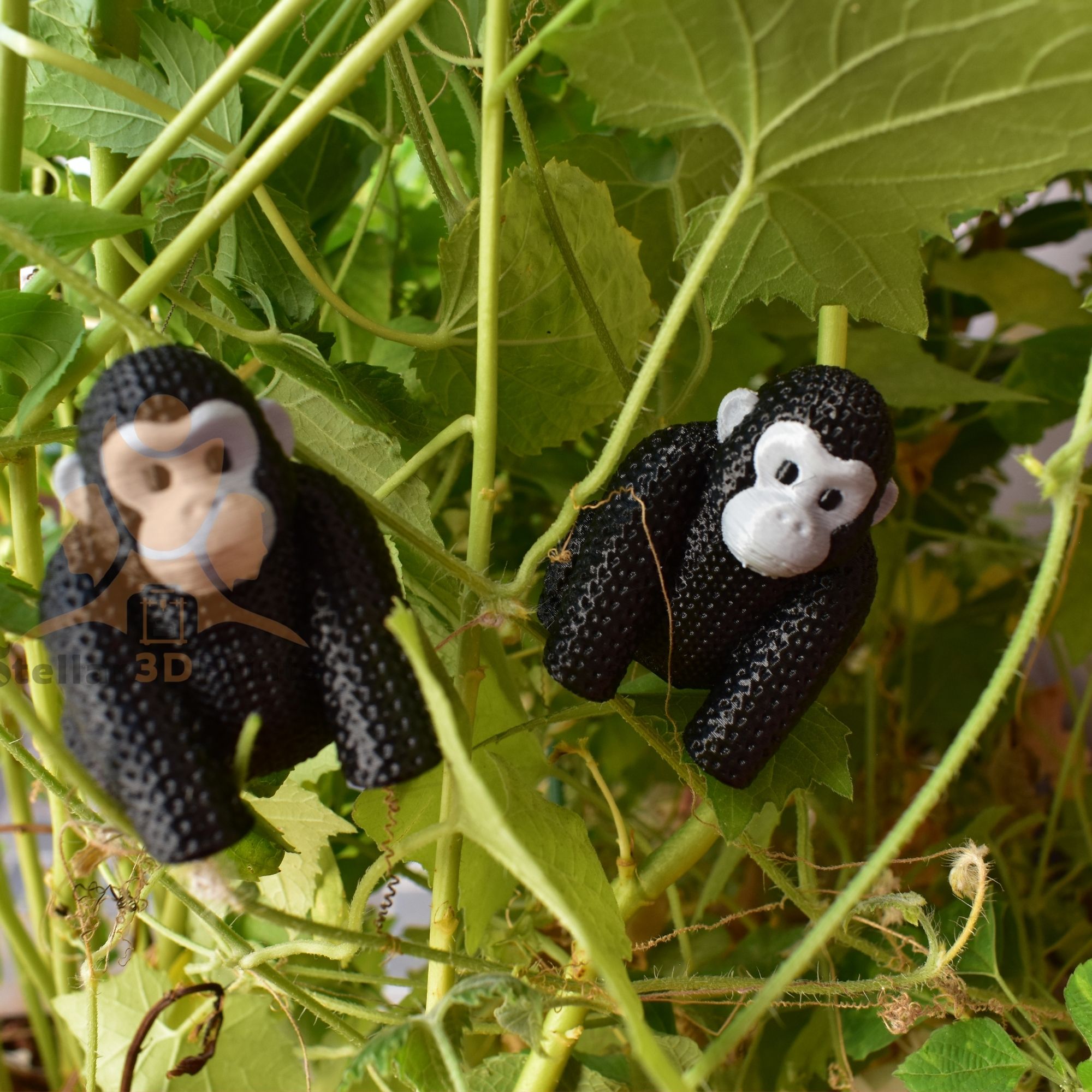Knitted Gorilla - Image 2